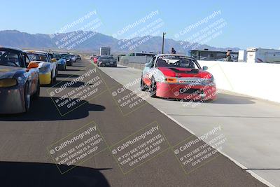 media/Nov-19-2022-Speed Ventures (Sat) [[eb5c8f9508]]/Around the Pits/Pre Grid Race Group/